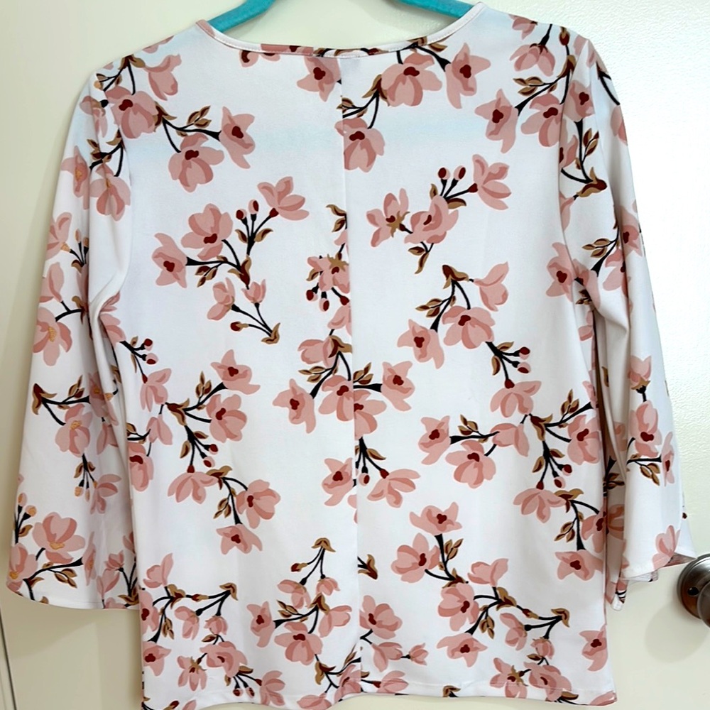 Ann Taylor Factory Pink Floral Blouse - Picture 7 of 8